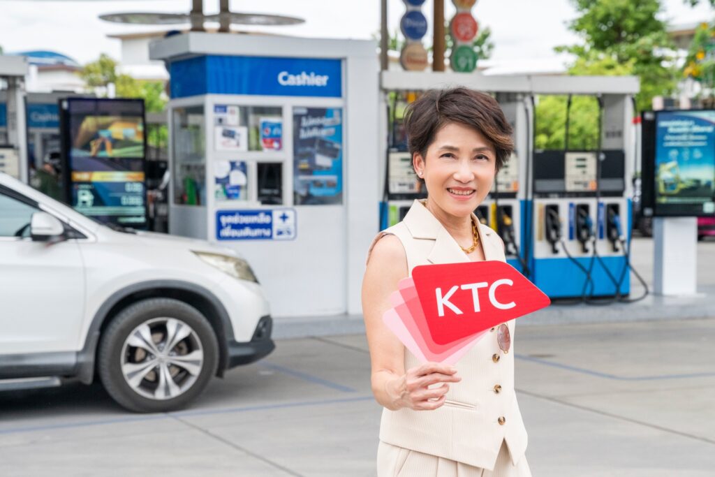 นางประณยา นิถานานนท์ ผู้บริหารสูงสุด สายงานการตลาดบัตรเครดิต เคทีซี