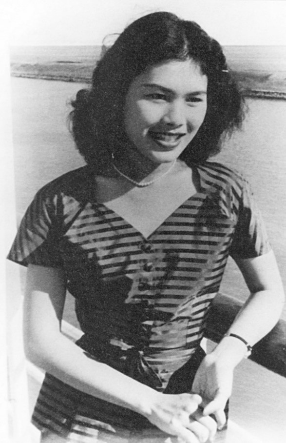 พระราชประวัติ สมเด็จพระนางเจ้าสิริกิติ์ พระบรมราชินีนาถ พระบรมราชชนนีพันปีหลวง  2 queen2
